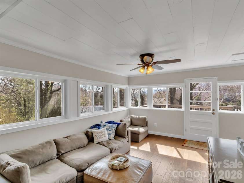 43 Melton Road, Candler, NC 28715.  MLS# CAR4354536, YatesRealty ID 4223. 