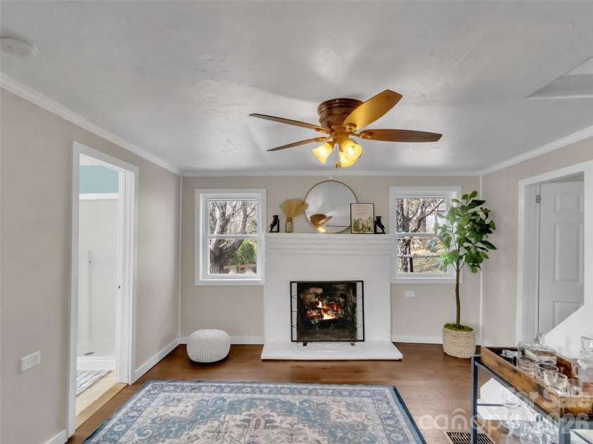 43 Melton Road, Candler, NC 28715.  MLS# CAR4354536, YatesRealty ID 4223. 
