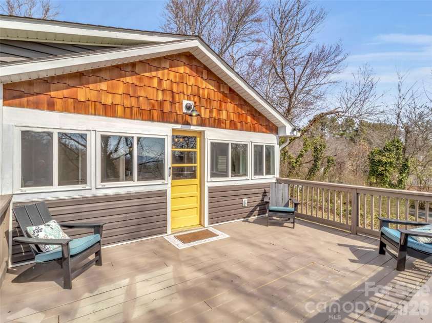 43 Melton Road, Candler, NC 28715.  MLS# CAR4354536, YatesRealty ID 4223. 