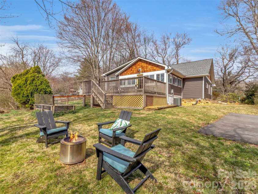43 Melton Road, Candler, NC 28715.  MLS# CAR4354536, YatesRealty ID 4223. 