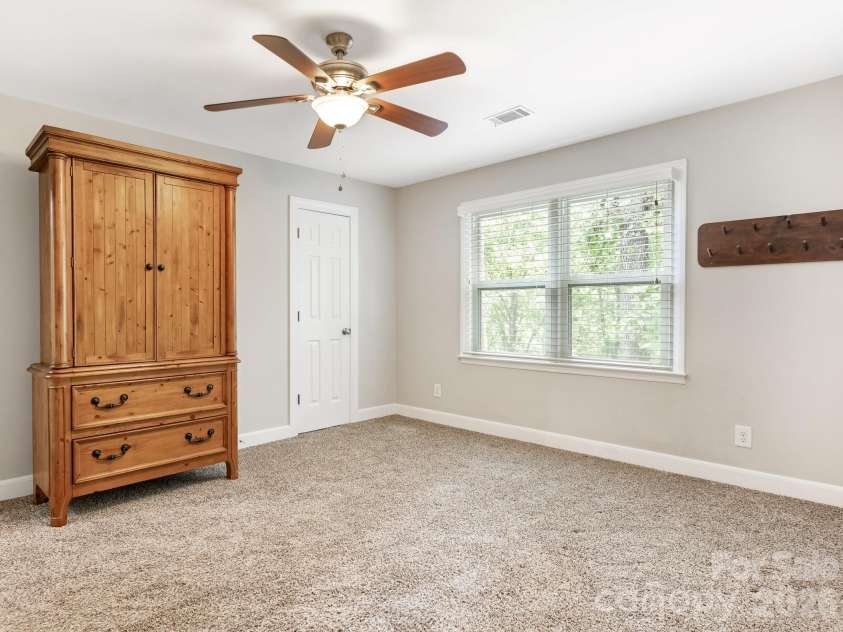 2712 Houston Branch Road, Charlotte, NC 28270.  MLS# CAR4409668, YatesRealty ID 42231. 
