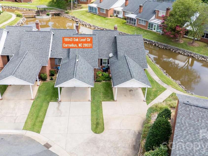 19940 Oak Leaf Circle, Cornelius, NC 28031.  MLS# CAR4410513, YatesRealty ID 42233. 19940 Oak Leaf Circle