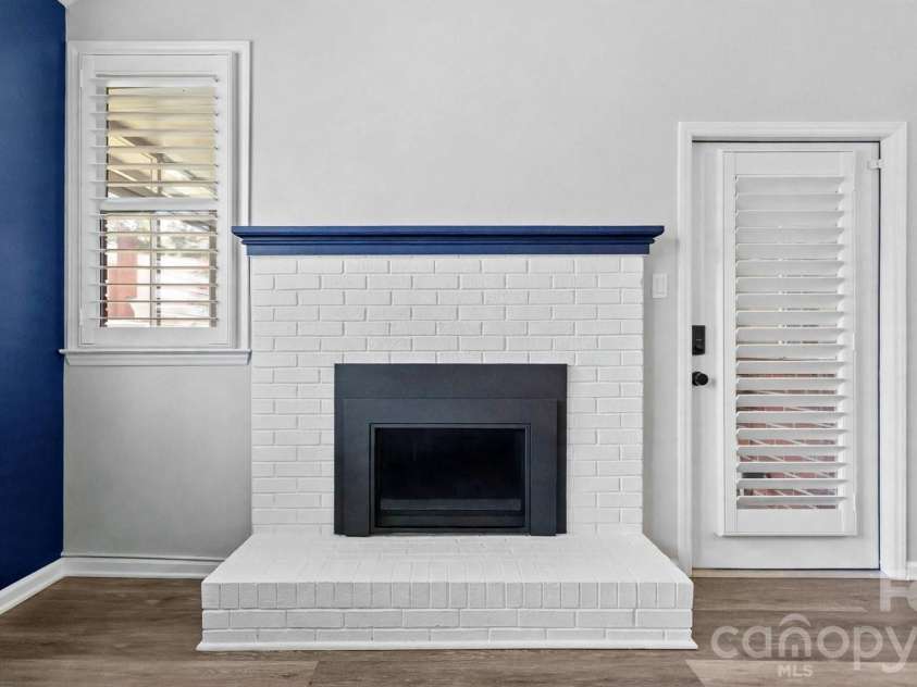 19940 Oak Leaf Circle, Cornelius, NC 28031.  MLS# CAR4410513, YatesRealty ID 42233. Virtually unstaged