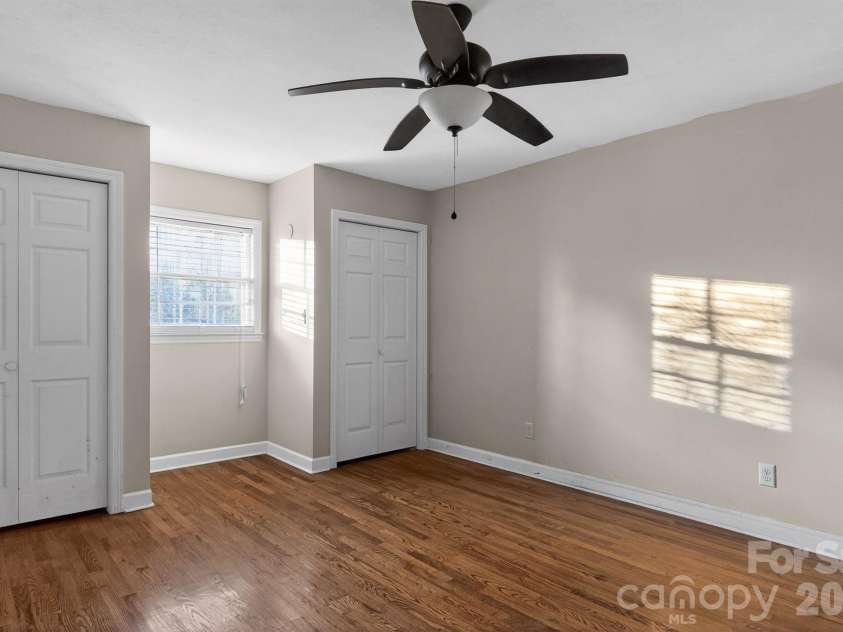 704 26th Street, Lumberton, NC 28358.  MLS# CAR4343309, YatesRealty ID 42234. 