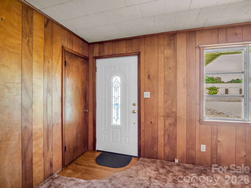 520 Pisgah Drive, Brevard, NC 28712.  MLS# CAR4410496, YatesRealty ID 42235. 