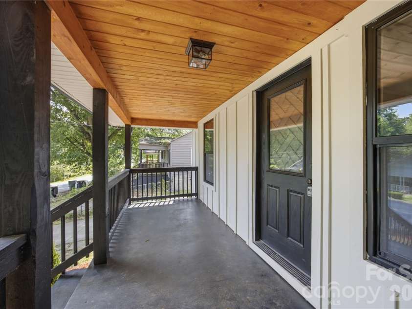 15 Meadowview Avenue, Concord, NC 28027.  MLS# CAR4410337, YatesRealty ID 42236. 