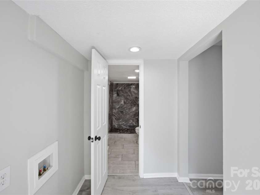 15 Meadowview Avenue, Concord, NC 28027.  MLS# CAR4410337, YatesRealty ID 42236. 