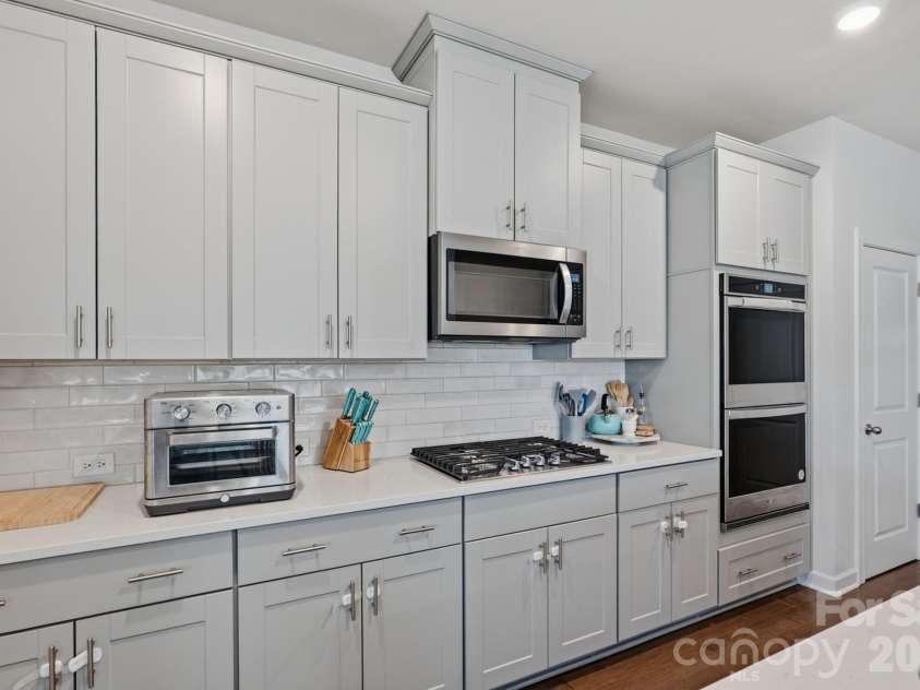 571 Palmarosa Street, Fort Mill, SC 29715.  MLS# CAR4402132, YatesRealty ID 42237. 