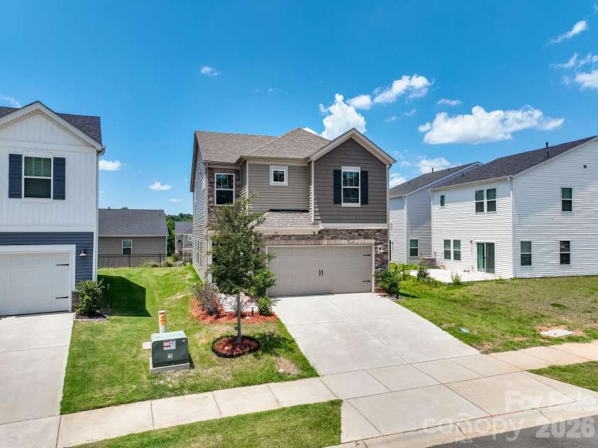 571 Palmarosa Street, Fort Mill, SC 29715.  MLS# CAR4402132, YatesRealty ID 42237. 