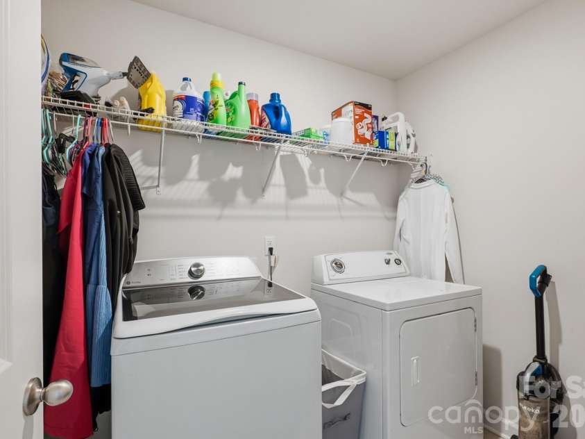 571 Palmarosa Street, Fort Mill, SC 29715.  MLS# CAR4402132, YatesRealty ID 42237. Laundry