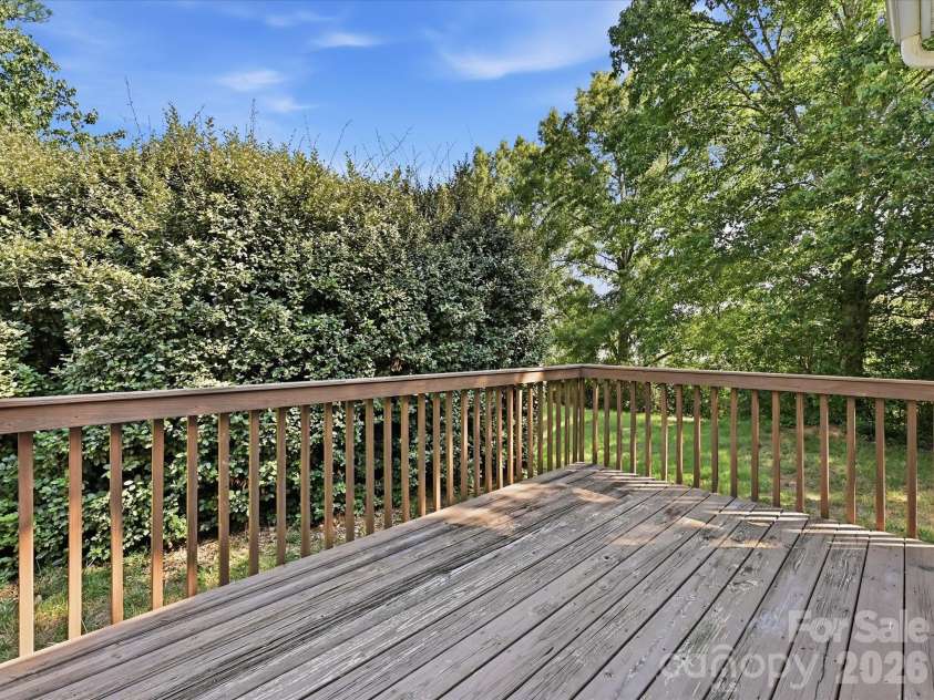 8810 Scotch Heather Way, Charlotte, NC 28277.  MLS# CAR4410151, YatesRealty ID 42238. 