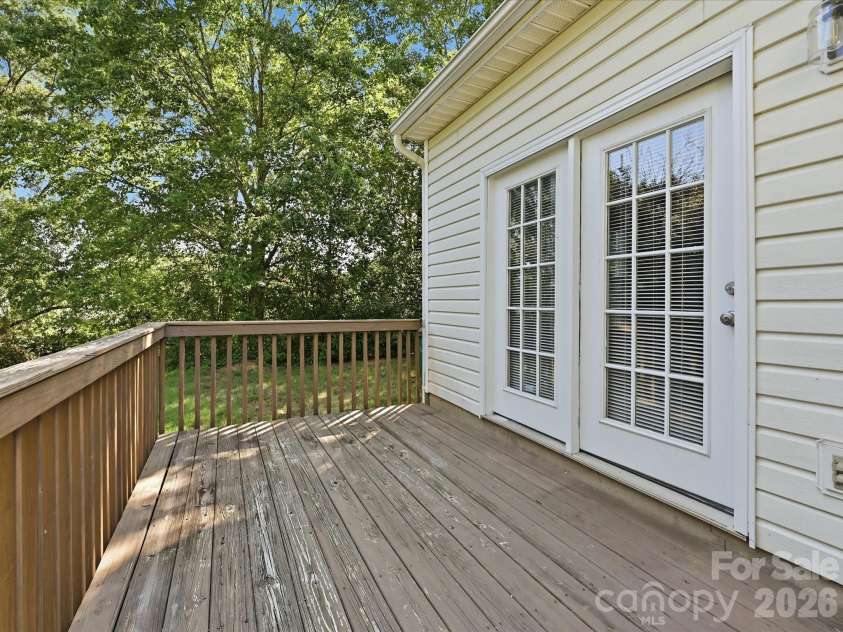 8810 Scotch Heather Way, Charlotte, NC 28277.  MLS# CAR4410151, YatesRealty ID 42238. 