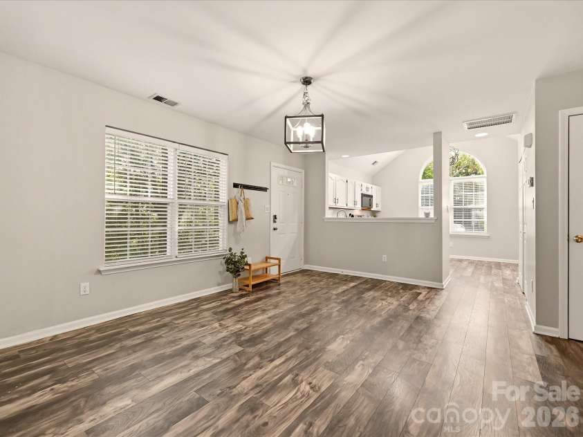 8810 Scotch Heather Way, Charlotte, NC 28277.  MLS# CAR4410151, YatesRealty ID 42238. 