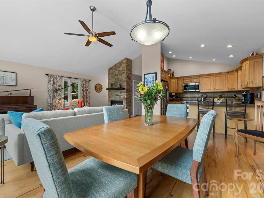 4 Timbersong Drive, Weaverville, NC 28787.  MLS# CAR4400757, YatesRealty ID 42239. Open Floorplan