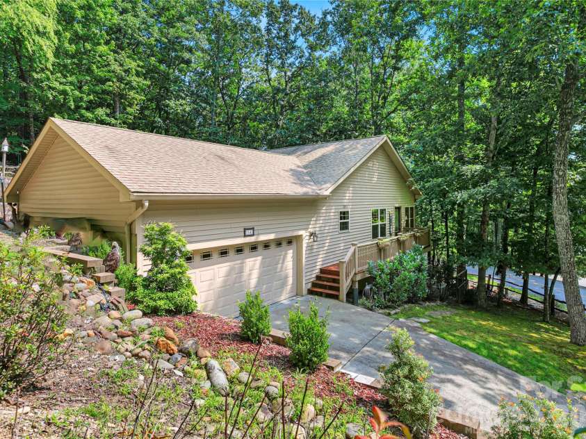 14 Isuhdavga Court, Brevard, NC 28712.  MLS# CAR4411344, YatesRealty ID 42240. 
