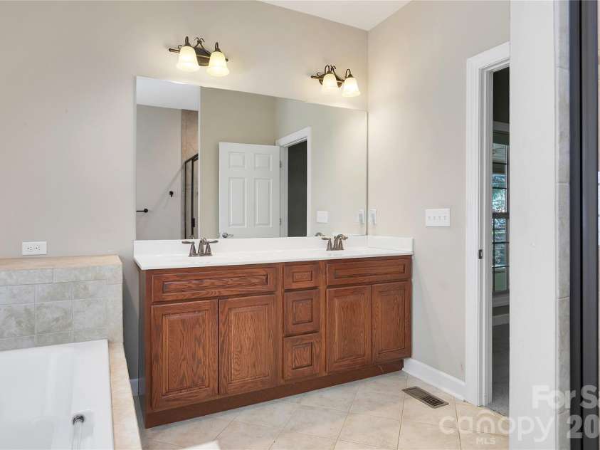 14 Isuhdavga Court, Brevard, NC 28712.  MLS# CAR4411344, YatesRealty ID 42240. 