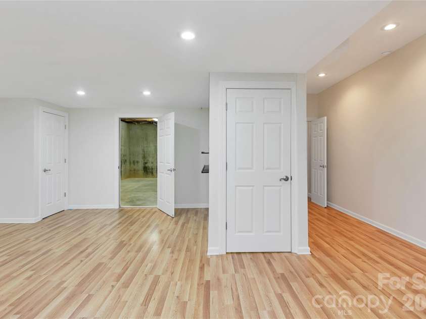 14 Isuhdavga Court, Brevard, NC 28712.  MLS# CAR4411344, YatesRealty ID 42240. 