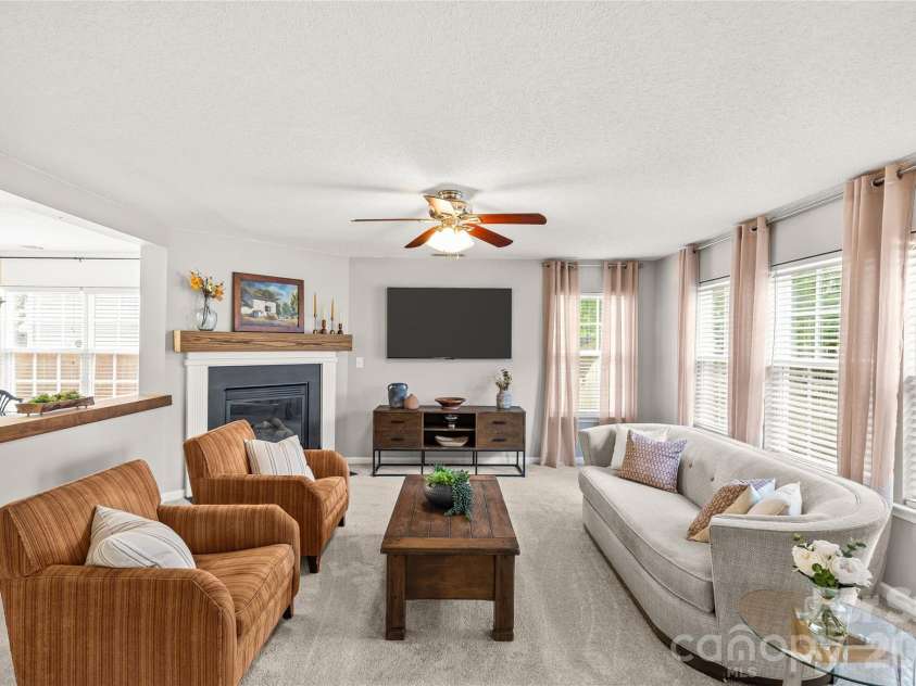 7835 Cornflower Commons Drive, Mint Hill, NC 28227.  MLS# CAR4399249, YatesRealty ID 42241. 