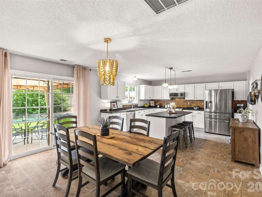 7835 Cornflower Commons Drive, Mint Hill, NC 28227.  MLS# CAR4399249, YatesRealty ID 42241. 