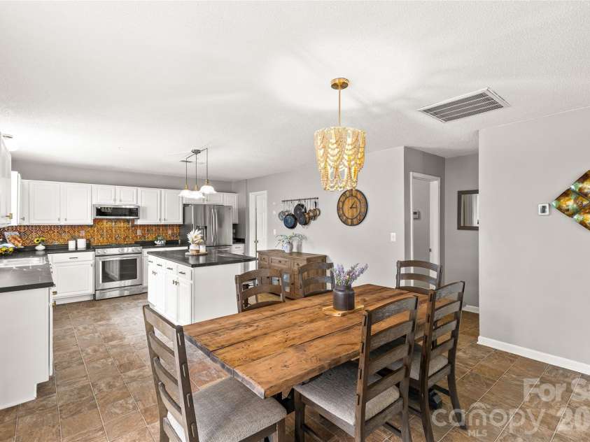 7835 Cornflower Commons Drive, Mint Hill, NC 28227.  MLS# CAR4399249, YatesRealty ID 42241. 