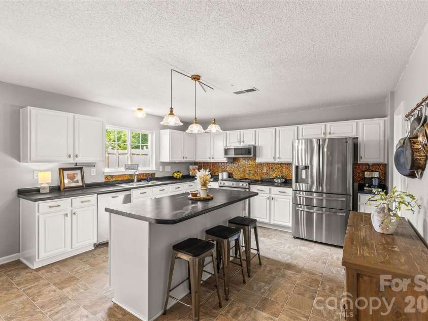 7835 Cornflower Commons Drive, Mint Hill, NC 28227.  MLS# CAR4399249, YatesRealty ID 42241. 