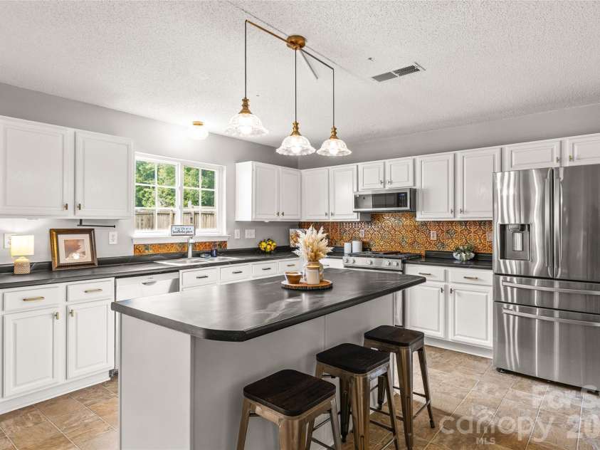7835 Cornflower Commons Drive, Mint Hill, NC 28227.  MLS# CAR4399249, YatesRealty ID 42241. 