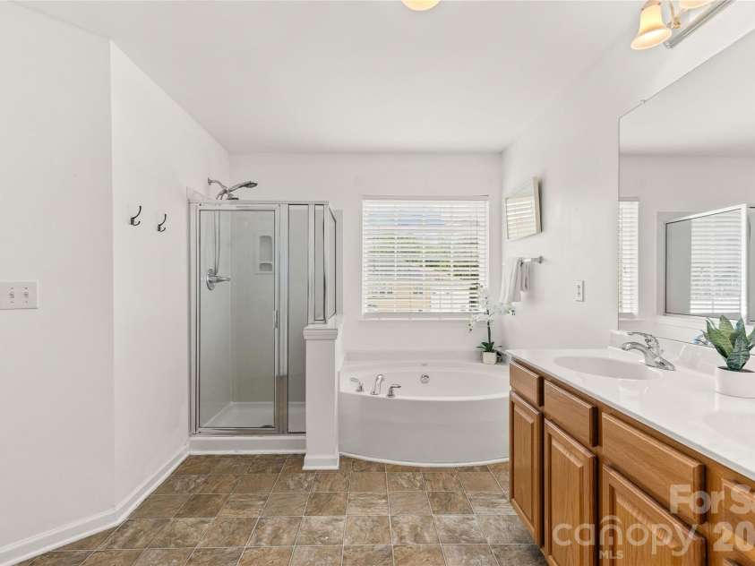 7835 Cornflower Commons Drive, Mint Hill, NC 28227.  MLS# CAR4399249, YatesRealty ID 42241. 