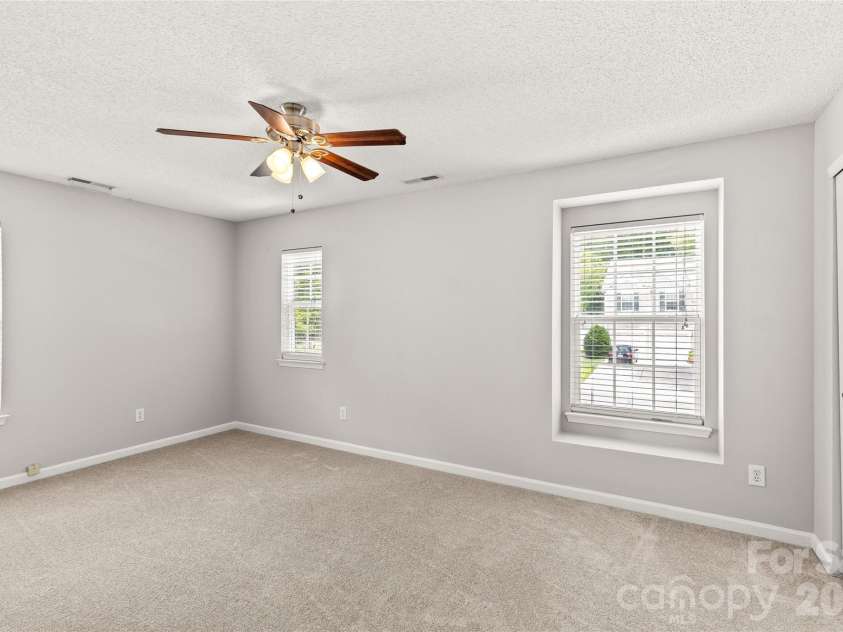 7835 Cornflower Commons Drive, Mint Hill, NC 28227.  MLS# CAR4399249, YatesRealty ID 42241. 