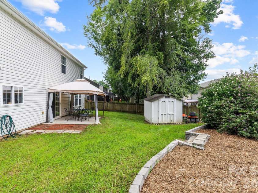 7835 Cornflower Commons Drive, Mint Hill, NC 28227.  MLS# CAR4399249, YatesRealty ID 42241. 