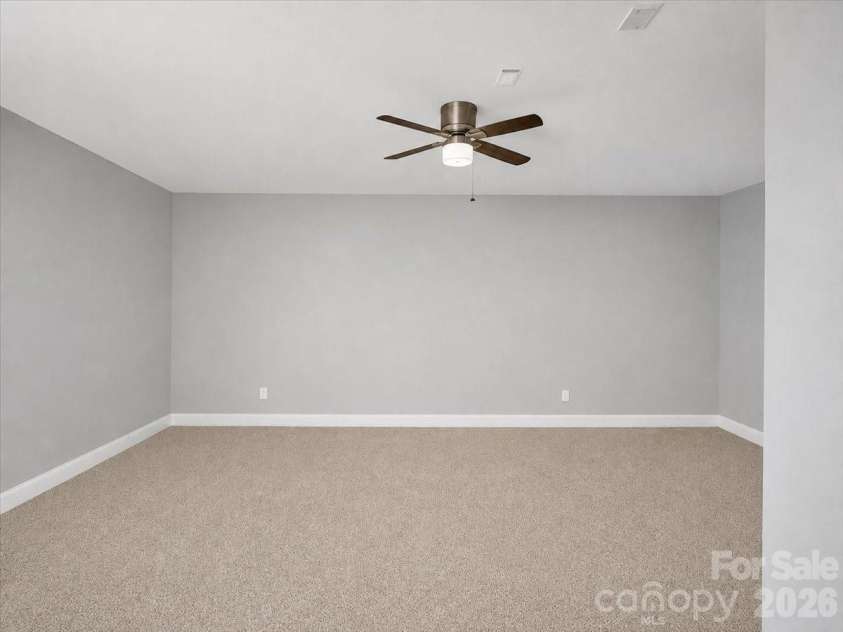 1926 Tyvola Road, Charlotte, NC 28210.  MLS# CAR4412010, YatesRealty ID 42242. 