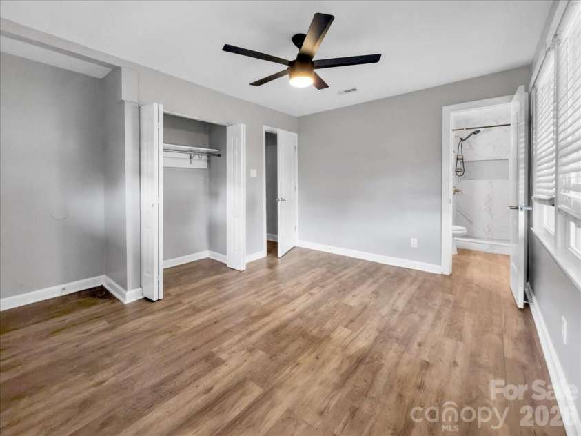 1926 Tyvola Road, Charlotte, NC 28210.  MLS# CAR4412010, YatesRealty ID 42242. 