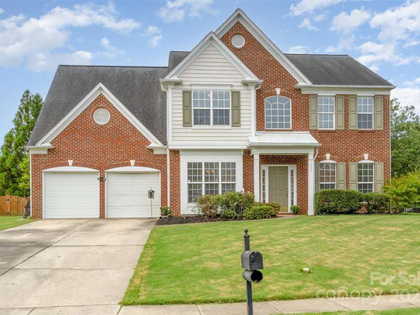 7633 Rathburn Lane, Charlotte, NC 28277.  MLS# CAR4296368, YatesRealty ID 42242. 