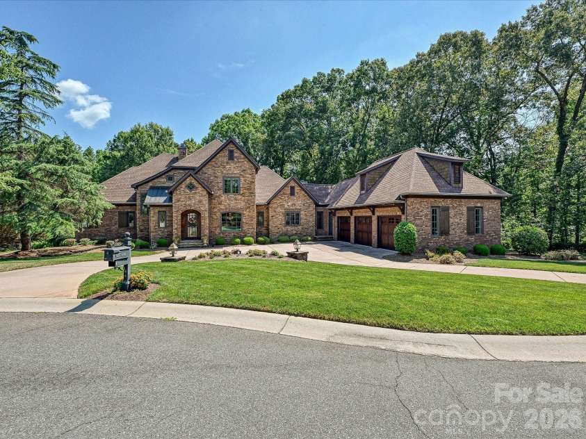 2320 Brawinal Court, Monroe, NC 28110.  MLS# CAR4402469, YatesRealty ID 42243. 