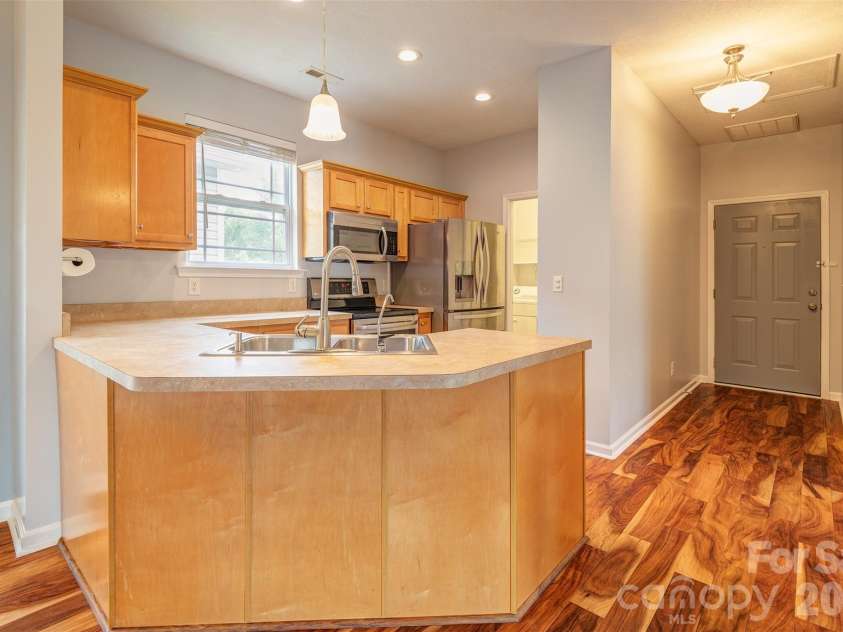 15 Mill Creek Loop, Asheville, NC 28806.  MLS# CAR4406752, YatesRealty ID 42245. 