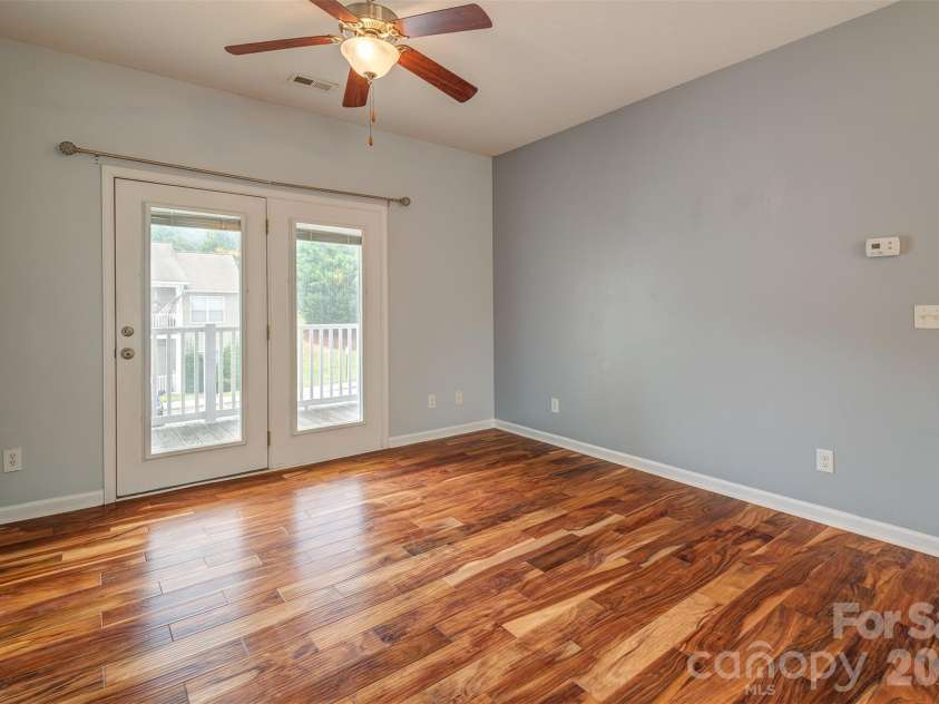 15 Mill Creek Loop, Asheville, NC 28806.  MLS# CAR4406752, YatesRealty ID 42245. 
