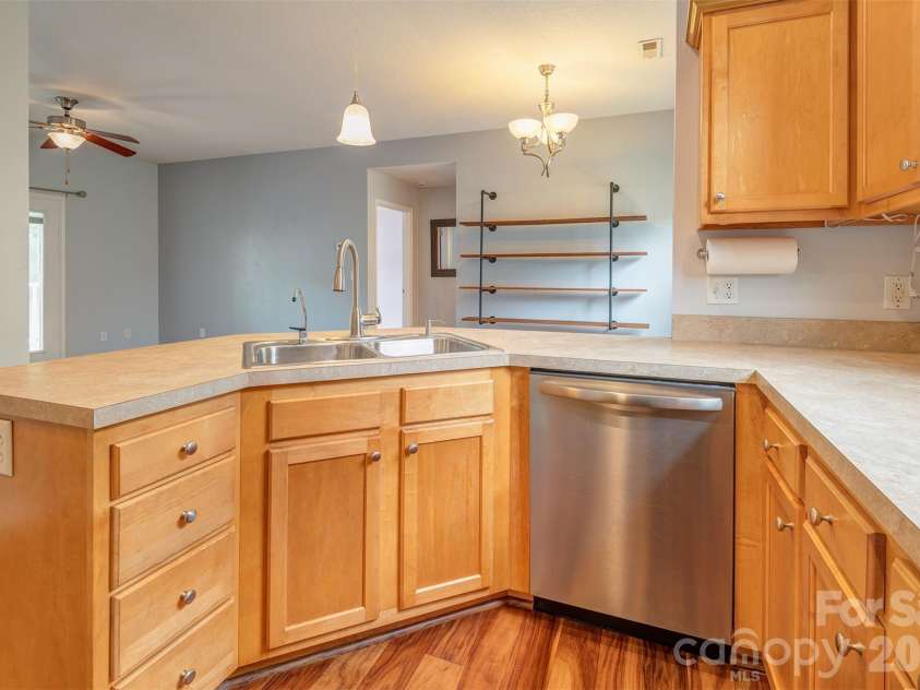 15 Mill Creek Loop, Asheville, NC 28806.  MLS# CAR4406752, YatesRealty ID 42245. Kitchen has a great prep space.