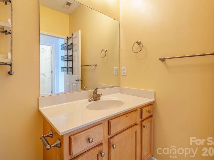 15 Mill Creek Loop, Asheville, NC 28806.  MLS# CAR4406752, YatesRealty ID 42245. Primary bedroom ensuite bath.