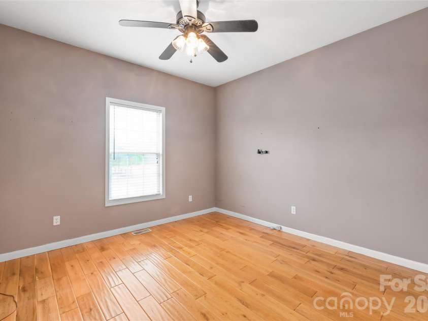 2352 Brooks Road, Chester, SC 29706.  MLS# CAR4411438, YatesRealty ID 42246. 2nd bedroom