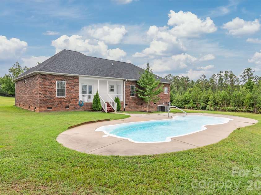 2352 Brooks Road, Chester, SC 29706.  MLS# CAR4411438, YatesRealty ID 42246. 