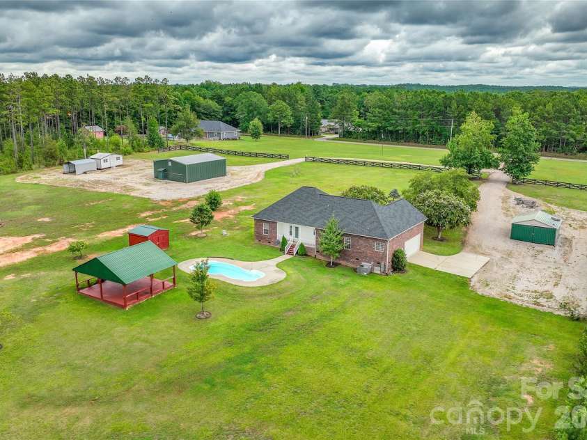 2352 Brooks Road, Chester, SC 29706.  MLS# CAR4411438, YatesRealty ID 42246. 