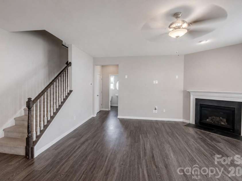 4320 Staffordshire Lane, Charlotte, NC 28213.  MLS# CAR4355945, YatesRealty ID 42247. 