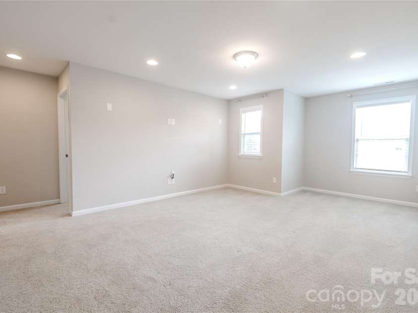 4320 Staffordshire Lane, Charlotte, NC 28213.  MLS# CAR4355945, YatesRealty ID 42247. 