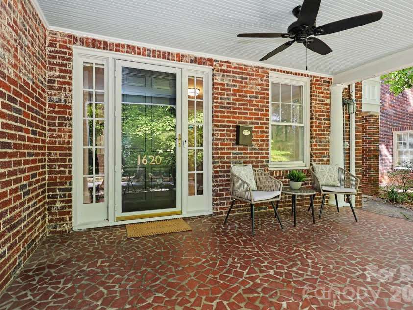 1620 Dilworth Road, Charlotte, NC 28203.  MLS# CAR4408701, YatesRealty ID 42248. 