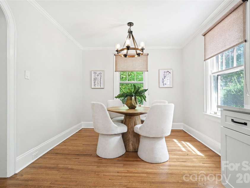 1620 Dilworth Road, Charlotte, NC 28203.  MLS# CAR4408701, YatesRealty ID 42248. 