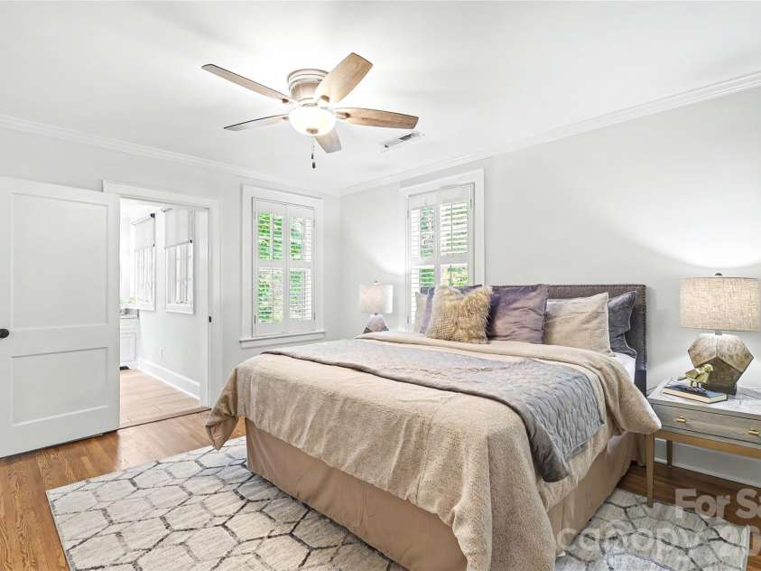 1620 Dilworth Road, Charlotte, NC 28203.  MLS# CAR4408701, YatesRealty ID 42248. 