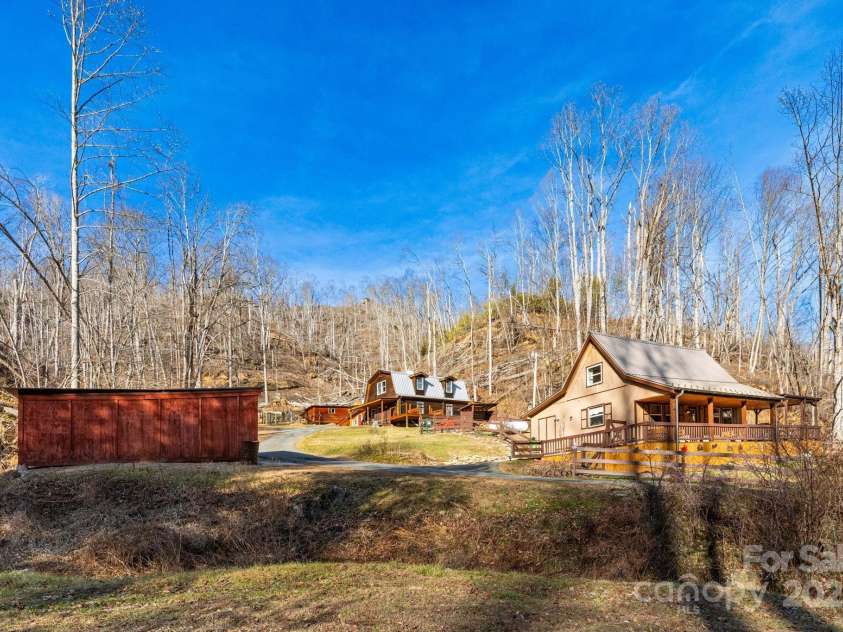 1010 & 1014 Melton Branch Road, Bakersville, NC 28705.  MLS# CAR4334266, YatesRealty ID 4225. 