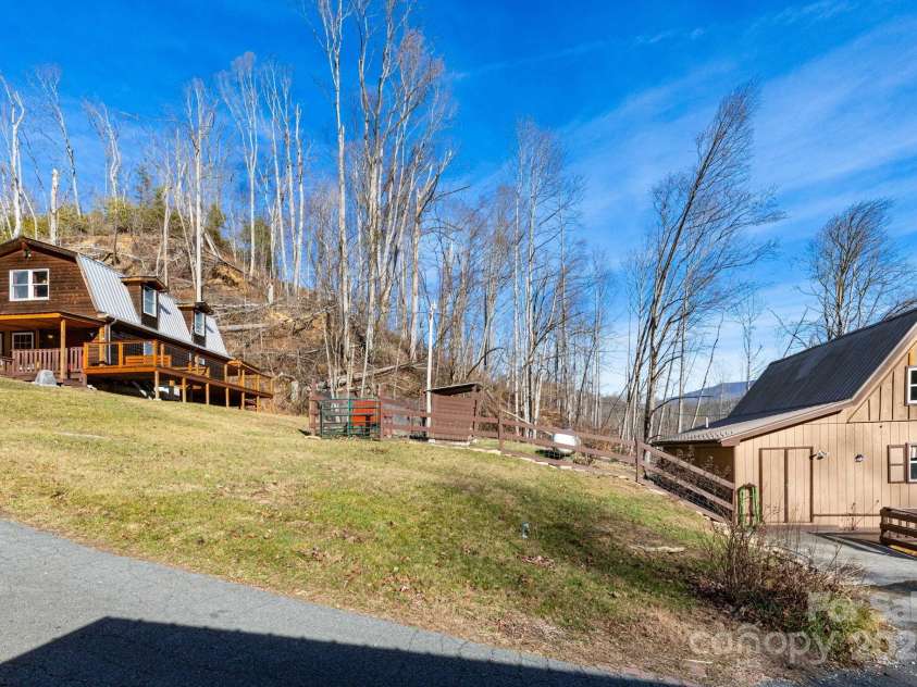 1010 & 1014 Melton Branch Road, Bakersville, NC 28705.  MLS# CAR4334266, YatesRealty ID 4225. 