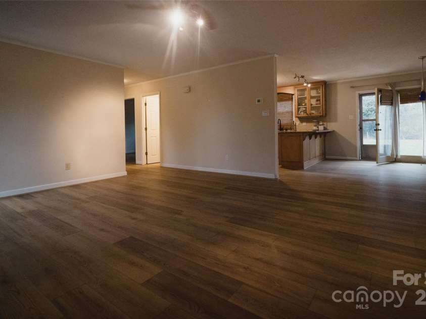 451 James Farm Road, Statesville, NC 28625.  MLS# CAR4329338, YatesRealty ID 4225. 