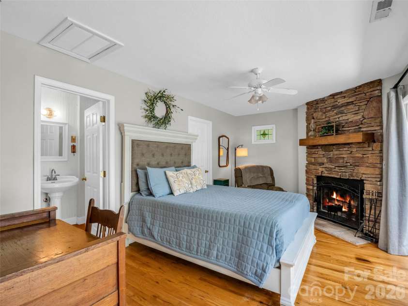 239 Havnaers Point, Lake Lure, NC 28746.  MLS# CAR4412193, YatesRealty ID 42250. 
