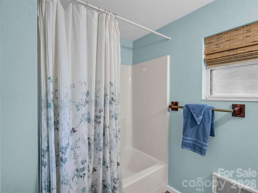 239 Havnaers Point, Lake Lure, NC 28746.  MLS# CAR4412193, YatesRealty ID 42250. 